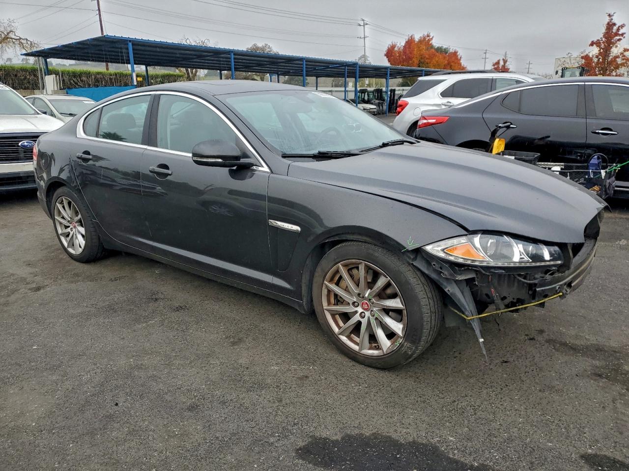 2015 JAGUAR XF 2.0T PREMIUM photo 4