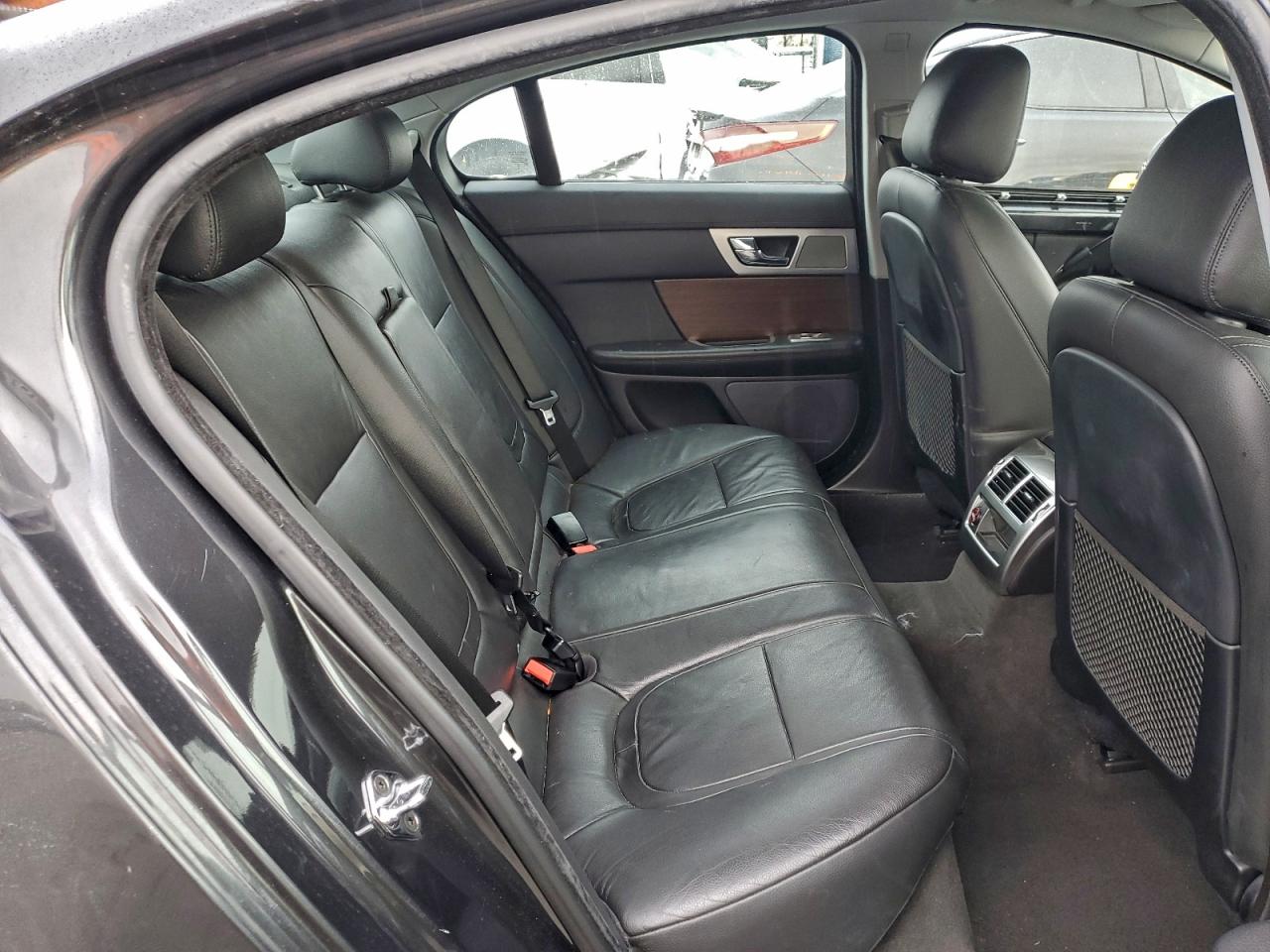 2015 JAGUAR XF 2.0T PREMIUM photo 10