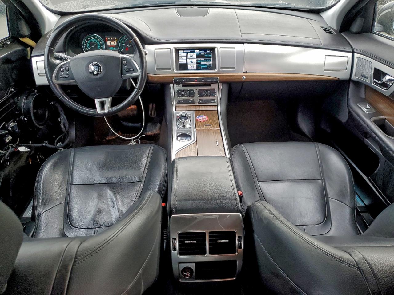 2015 JAGUAR XF 2.0T PREMIUM photo 8