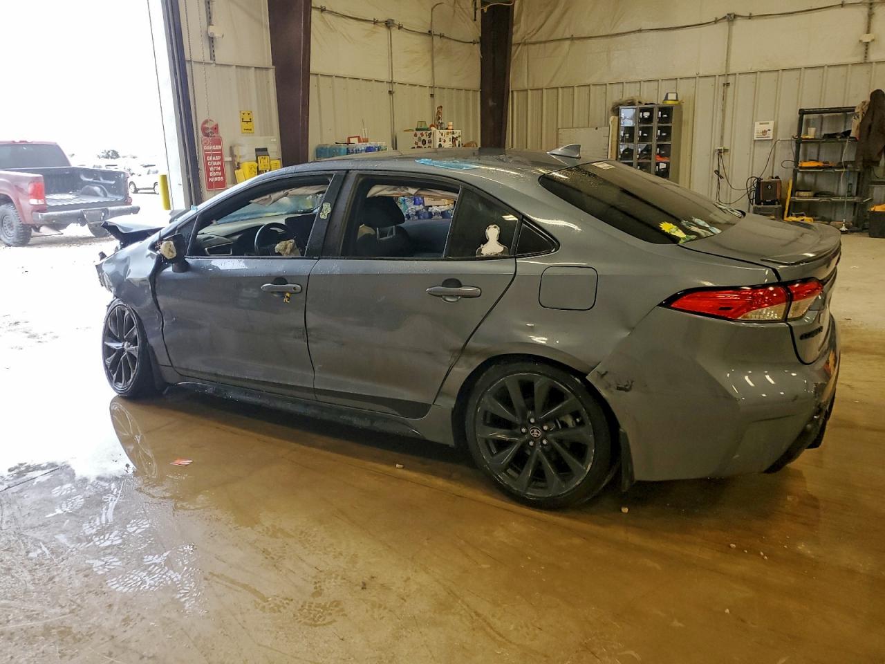 2024 TOYOTA COROLLA SE photo 2