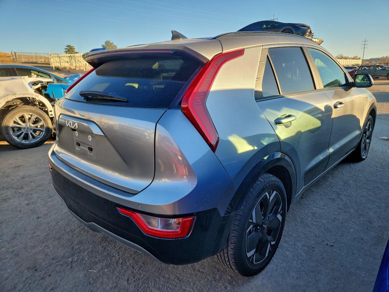 2023 KIA NIRO WIND photo 3
