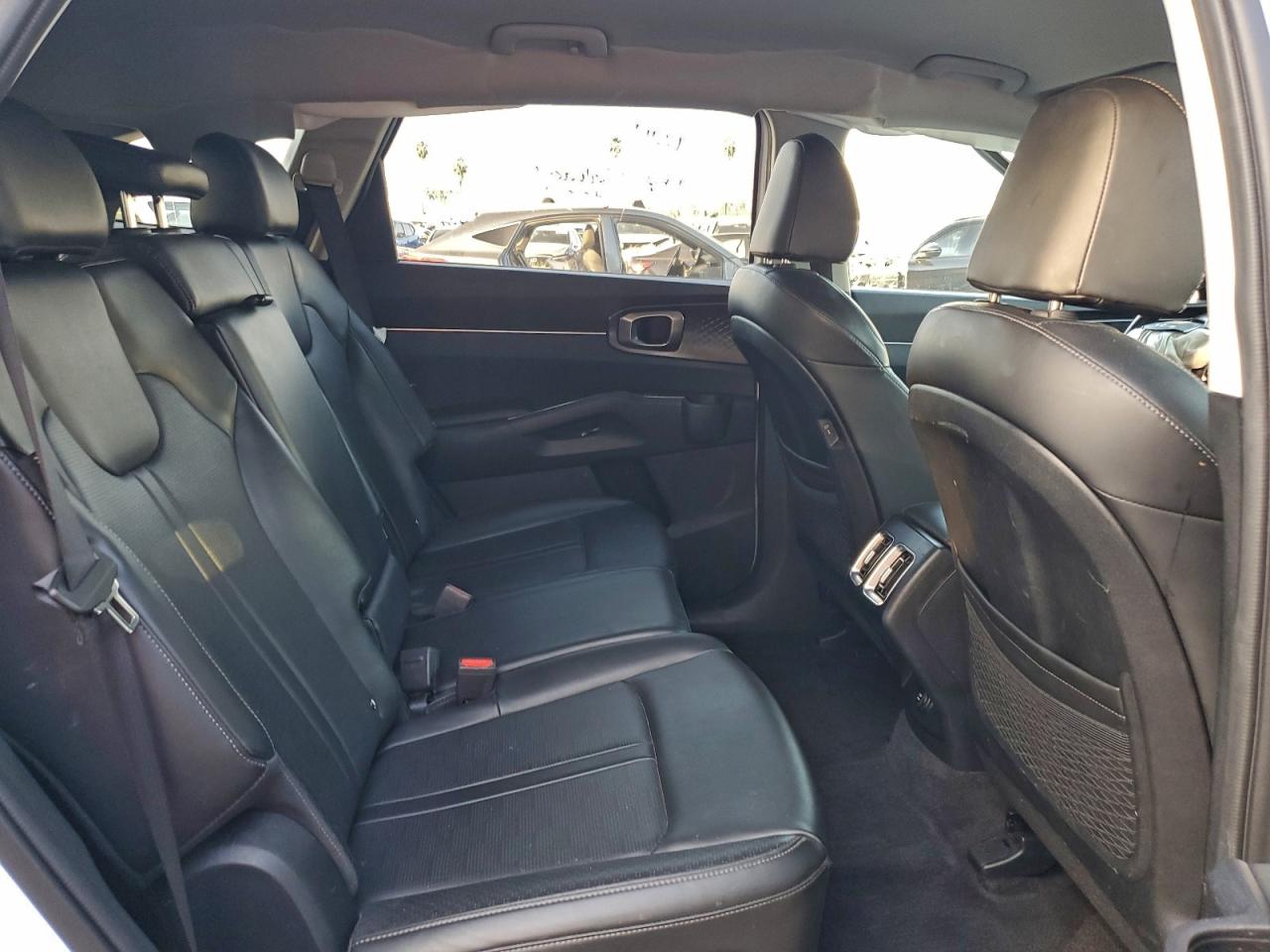 2024 KIA SORENTO S photo 11
