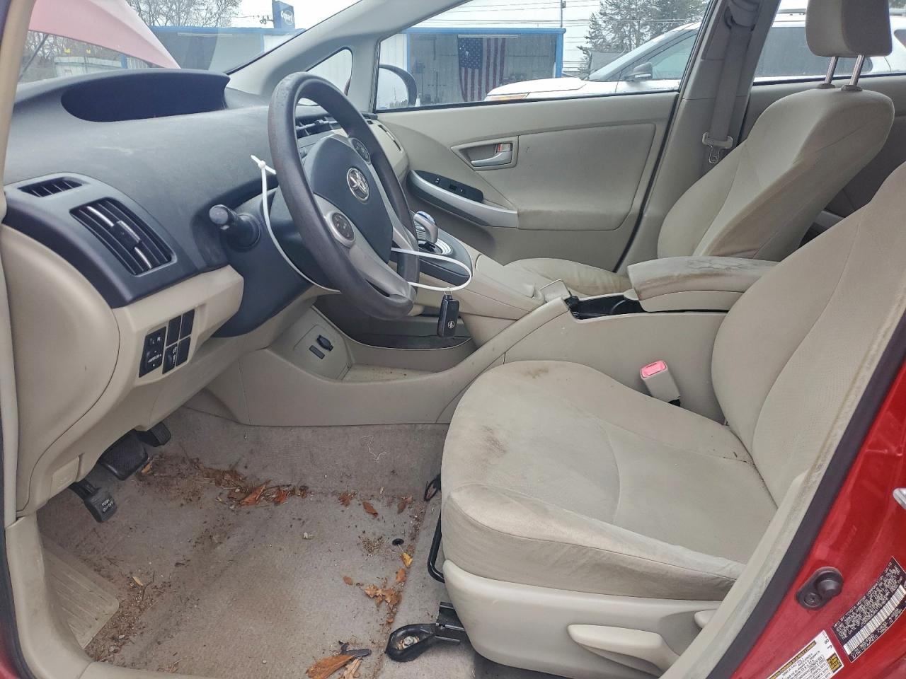 2010 TOYOTA PRIUS photo 7