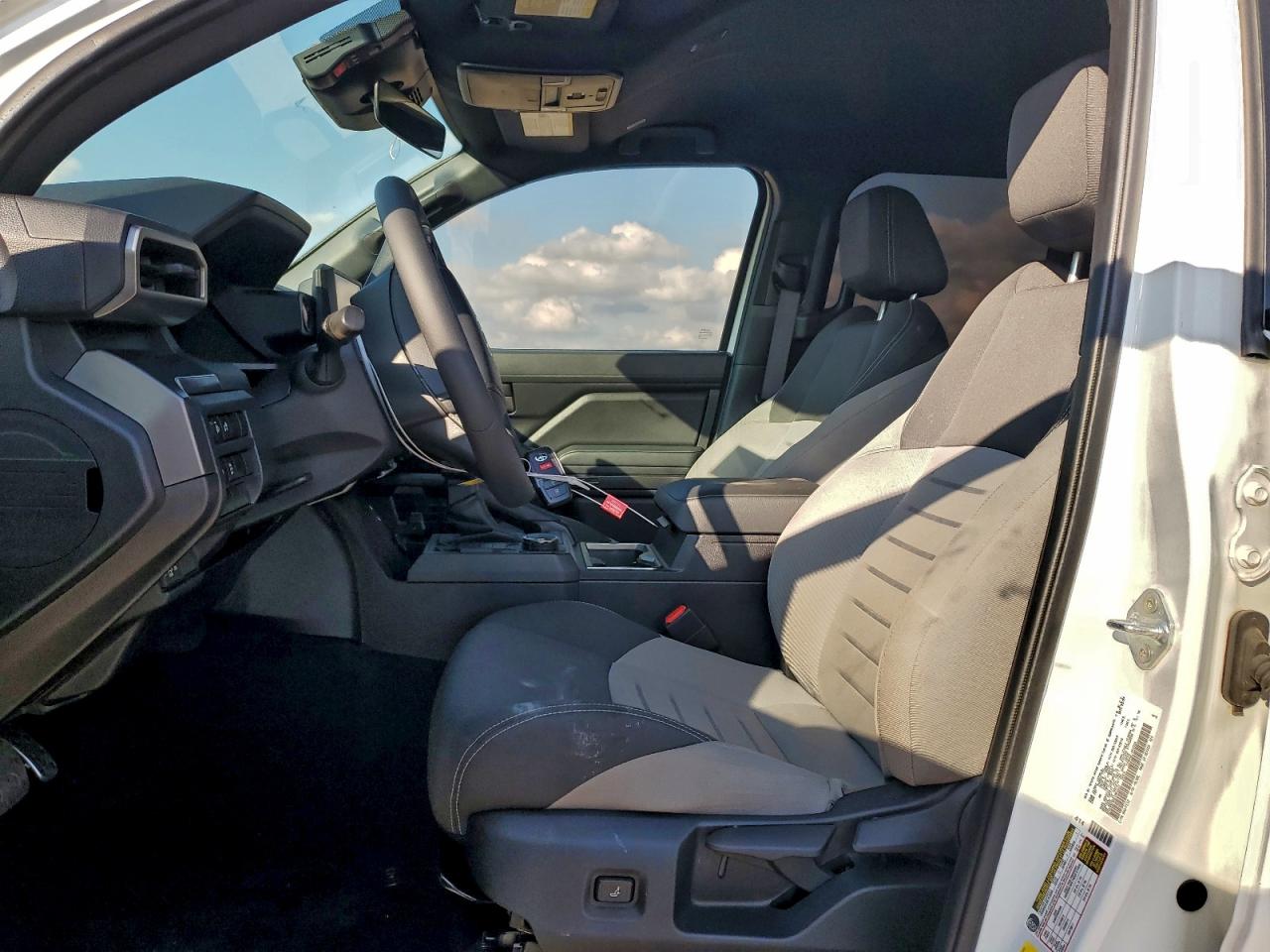 2024 TOYOTA TACOMA DOUBLE CAB photo 7