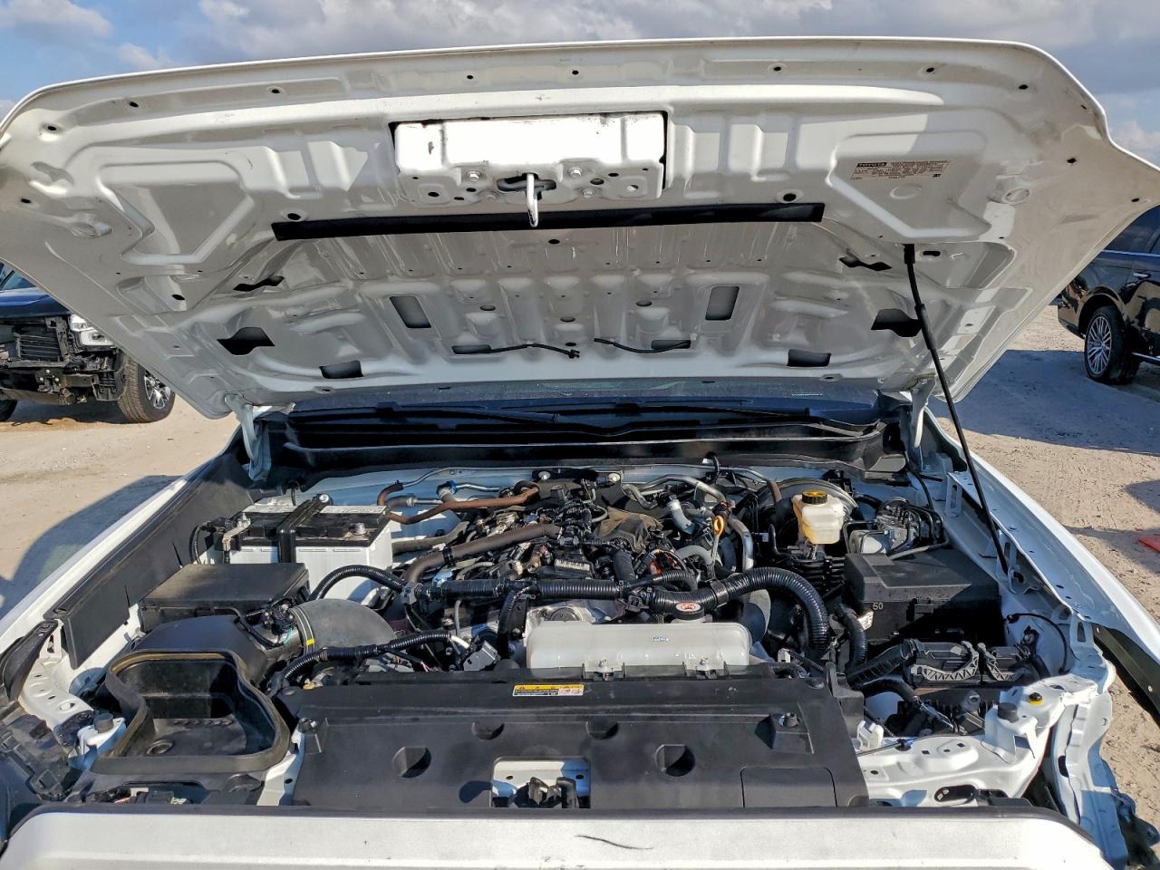 2024 TOYOTA TACOMA DOUBLE CAB photo 11
