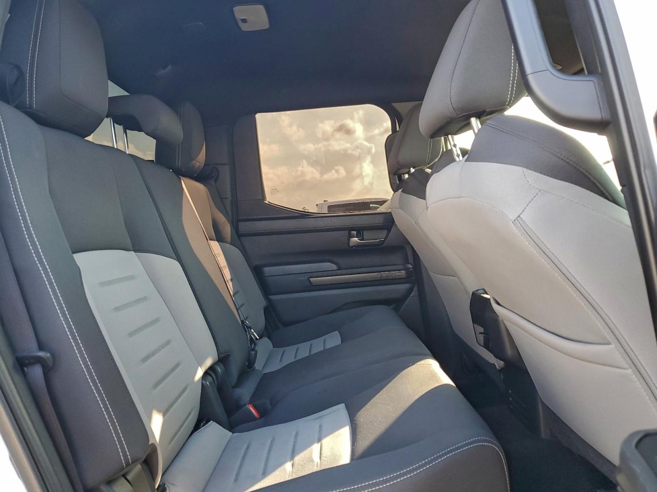 2024 TOYOTA TACOMA DOUBLE CAB photo 10