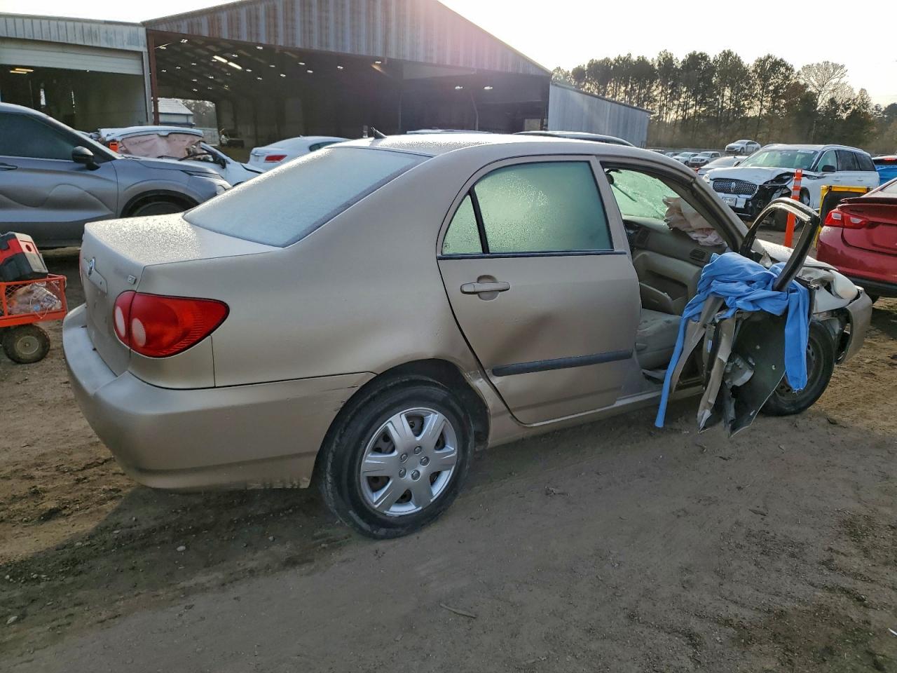 2005 TOYOTA COROLLA CE photo 3