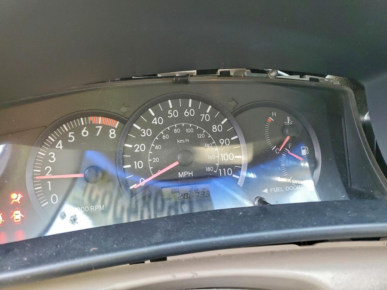 2005 TOYOTA COROLLA CE photo 9