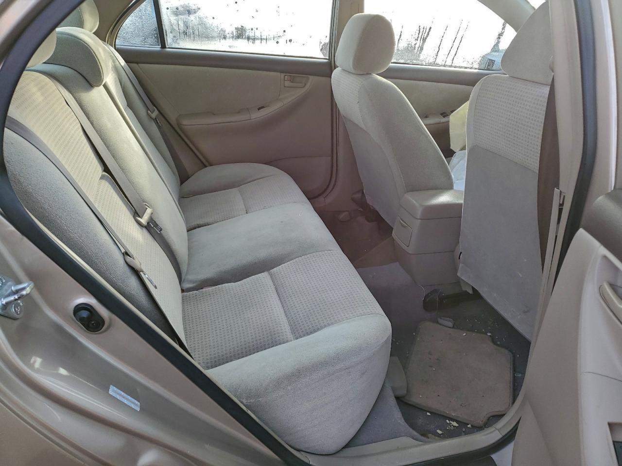 2005 TOYOTA COROLLA CE photo 10