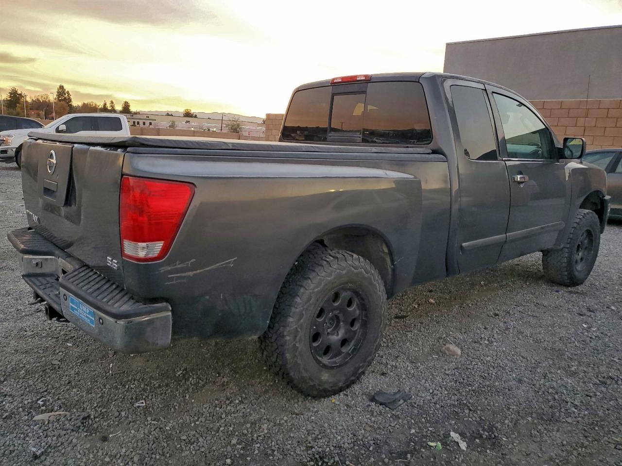 2006 NISSAN TITAN XE photo 3