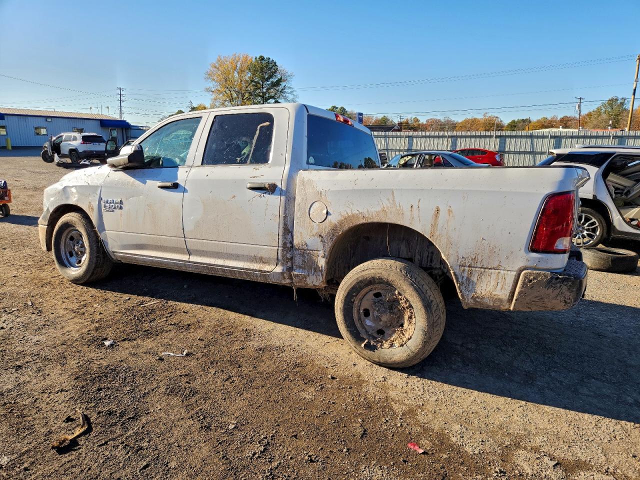 2022 RAM 1500 CLASSIC TRADESMAN photo 3
