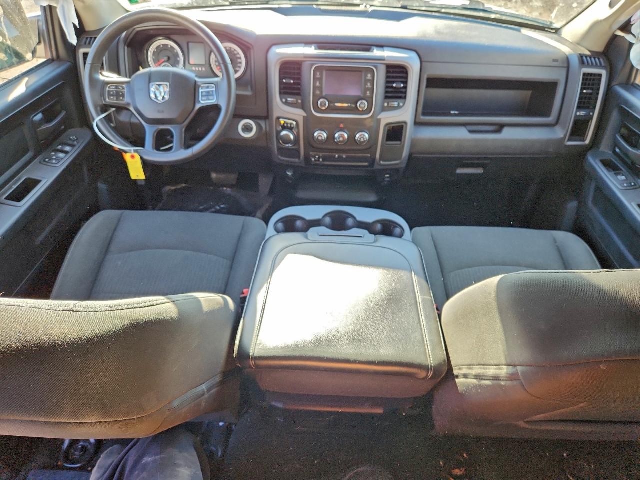 2022 RAM 1500 CLASSIC TRADESMAN photo 15