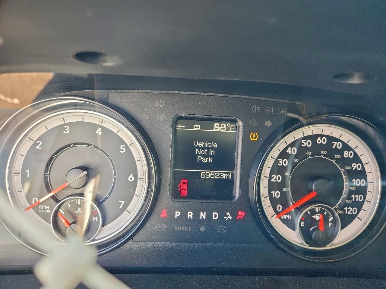 2022 RAM 1500 CLASSIC TRADESMAN photo 17