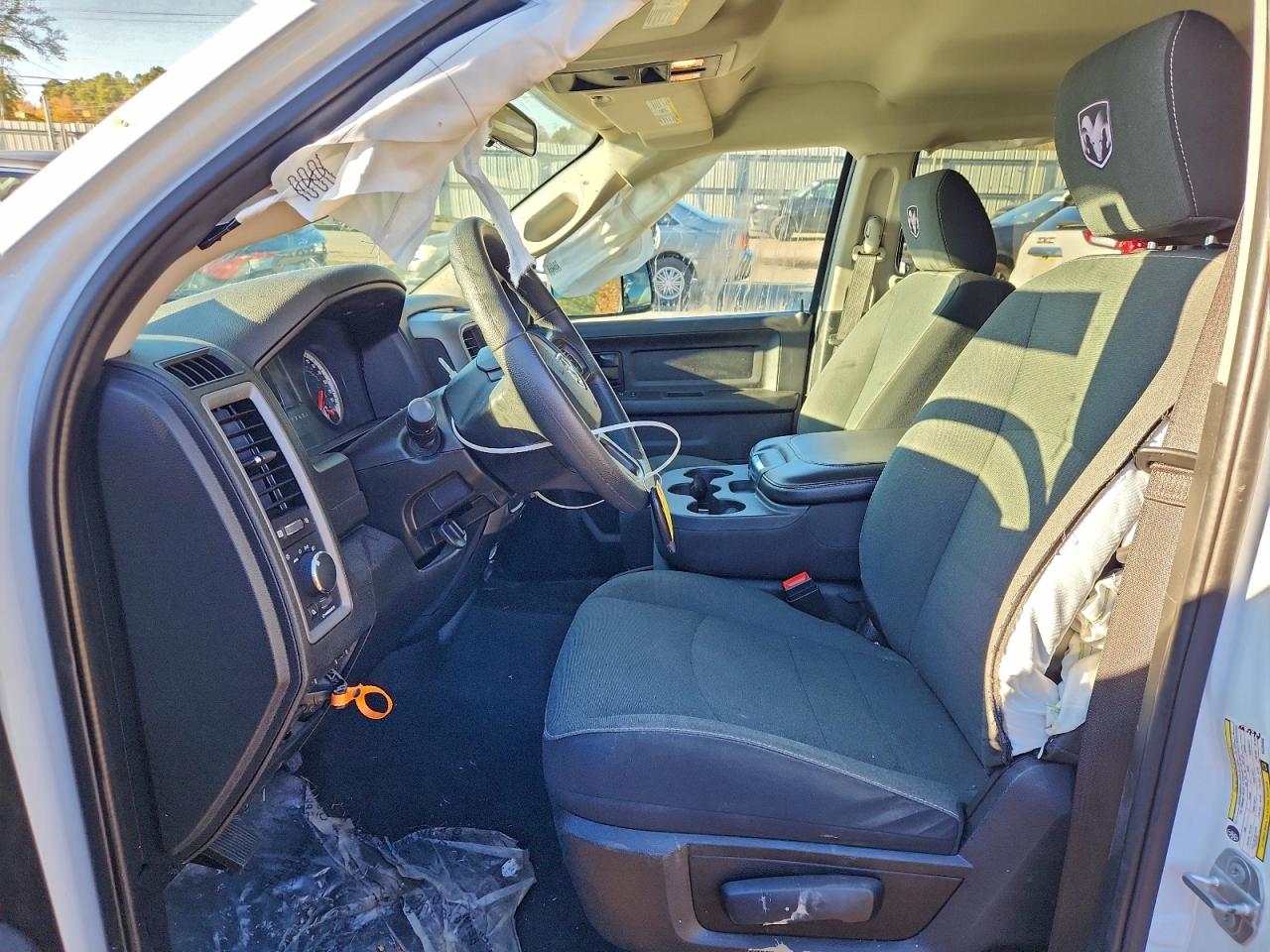 2022 RAM 1500 CLASSIC TRADESMAN photo 13