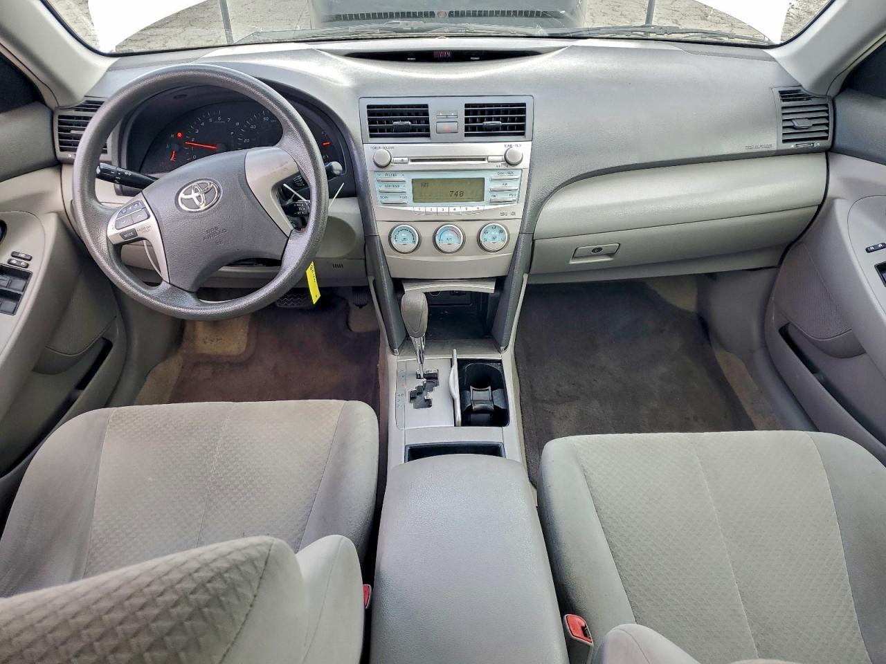 2009 TOYOTA CAMRY BASE photo 8