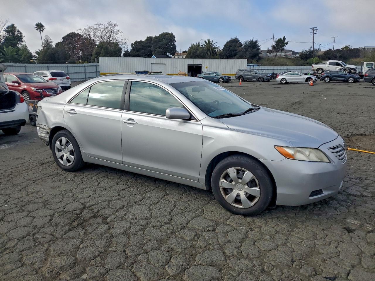 2009 TOYOTA CAMRY BASE photo 4