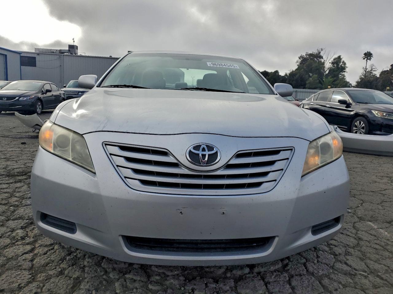 2009 TOYOTA CAMRY BASE photo 5