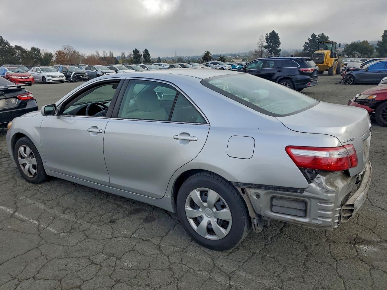 2009 TOYOTA CAMRY BASE photo 2