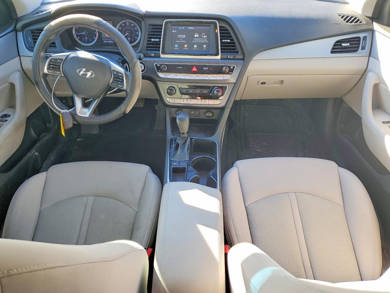 2018 HYUNDAI SONATA SPORT photo 8