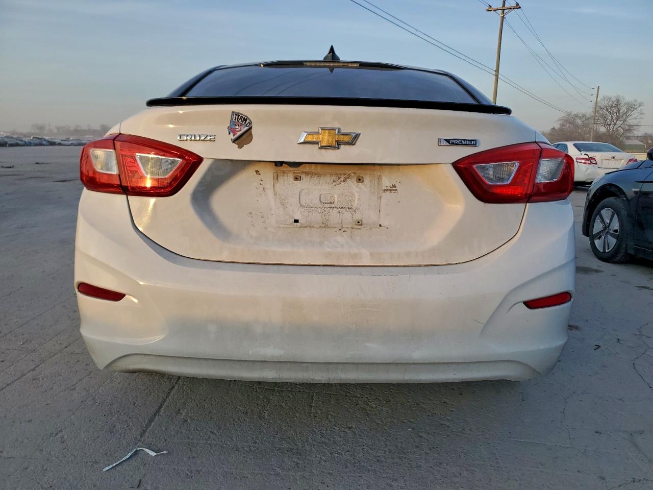 2017 CHEVROLET CRUZE PREMIER photo 6