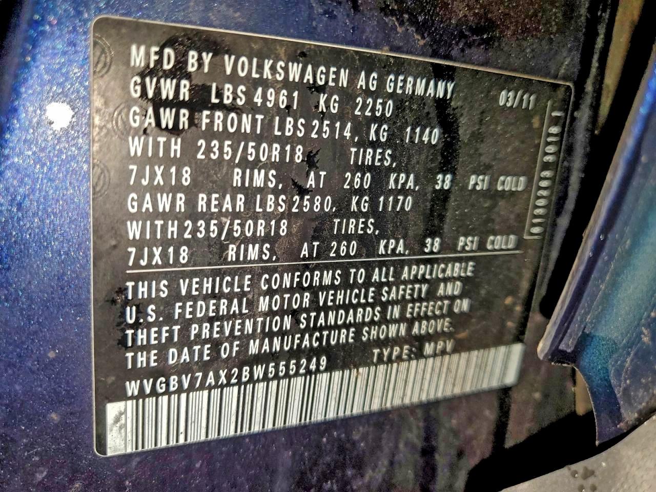 2011 VOLKSWAGEN TIGUAN S photo 13