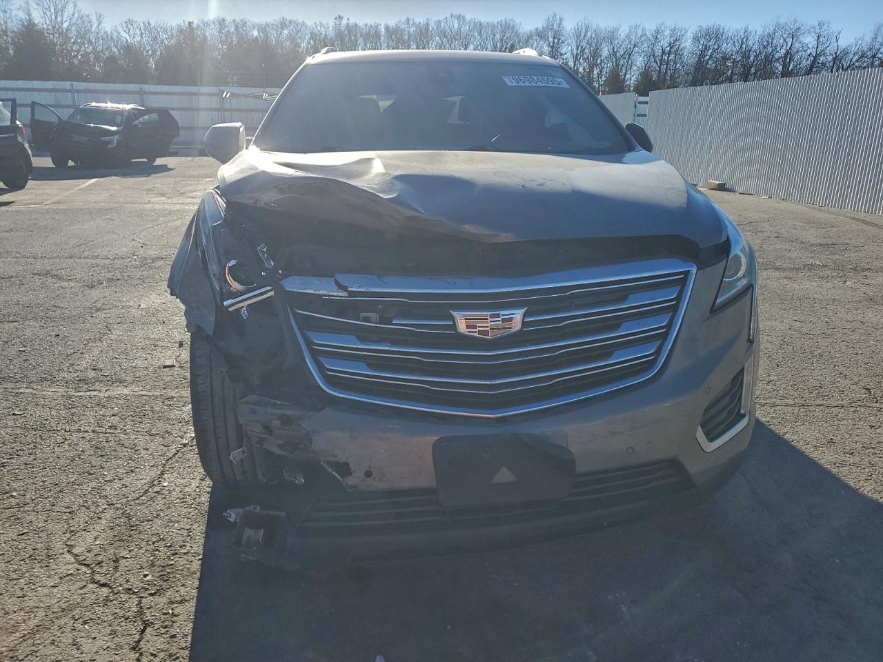 2017 CADILLAC XT5 LUXURY photo 5