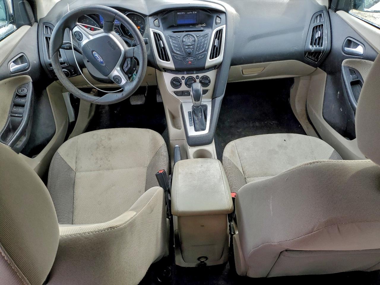 2014 FORD FOCUS SE photo 8