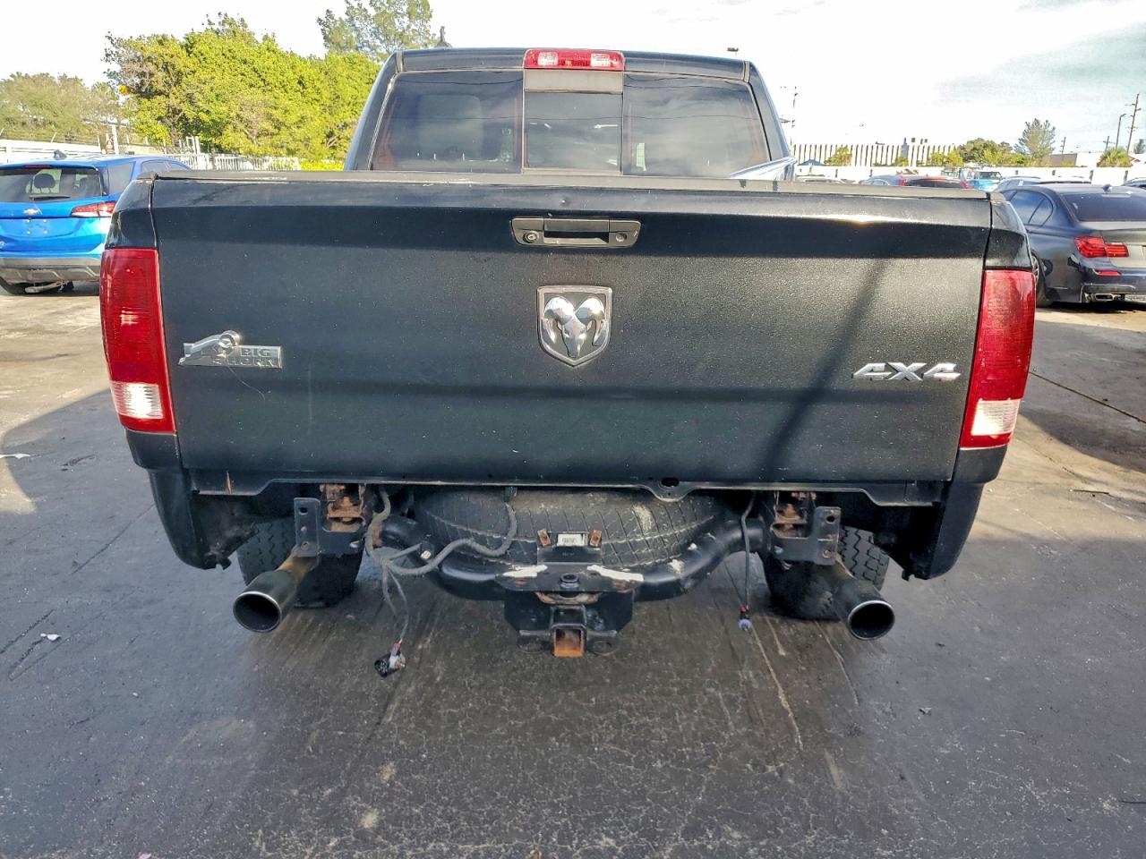2015 RAM 1500 SLT photo 6
