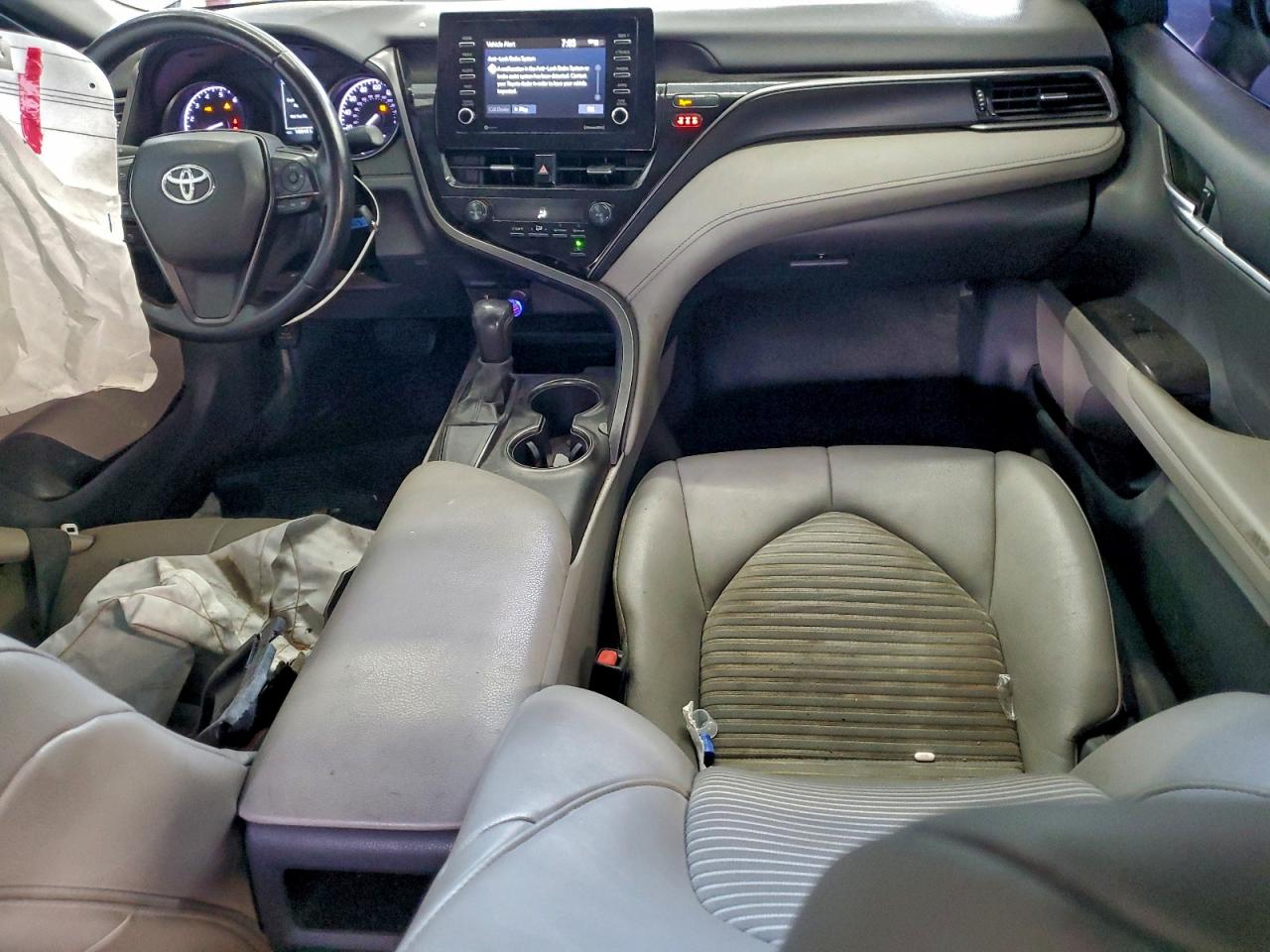 2021 TOYOTA CAMRY SE photo 8