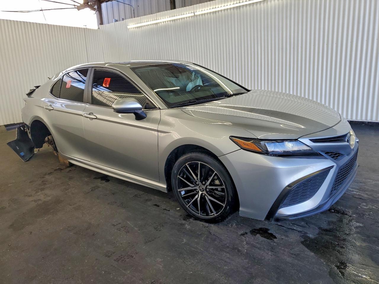 2021 TOYOTA CAMRY SE photo 4