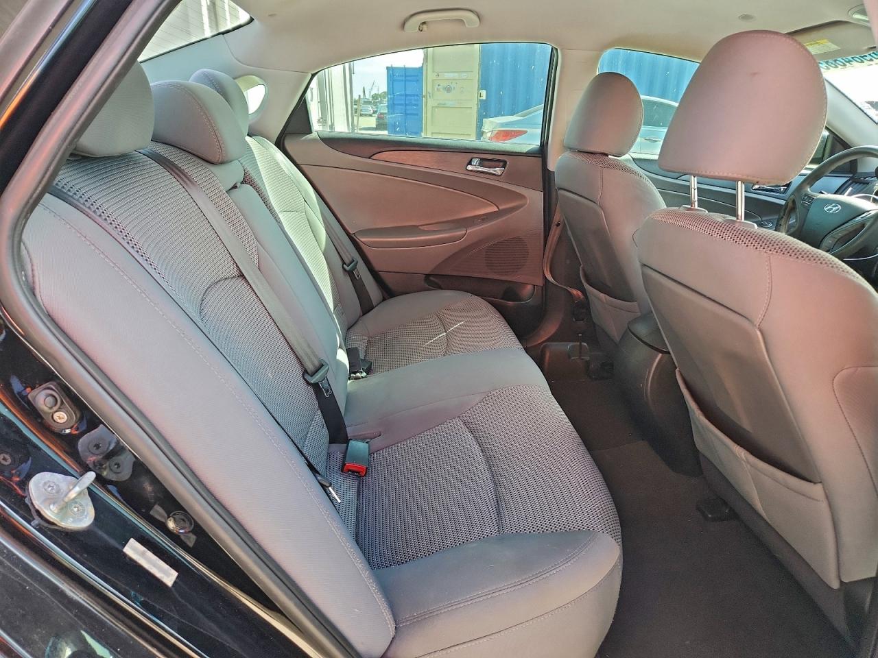 2011 HYUNDAI SONATA GLS photo 10