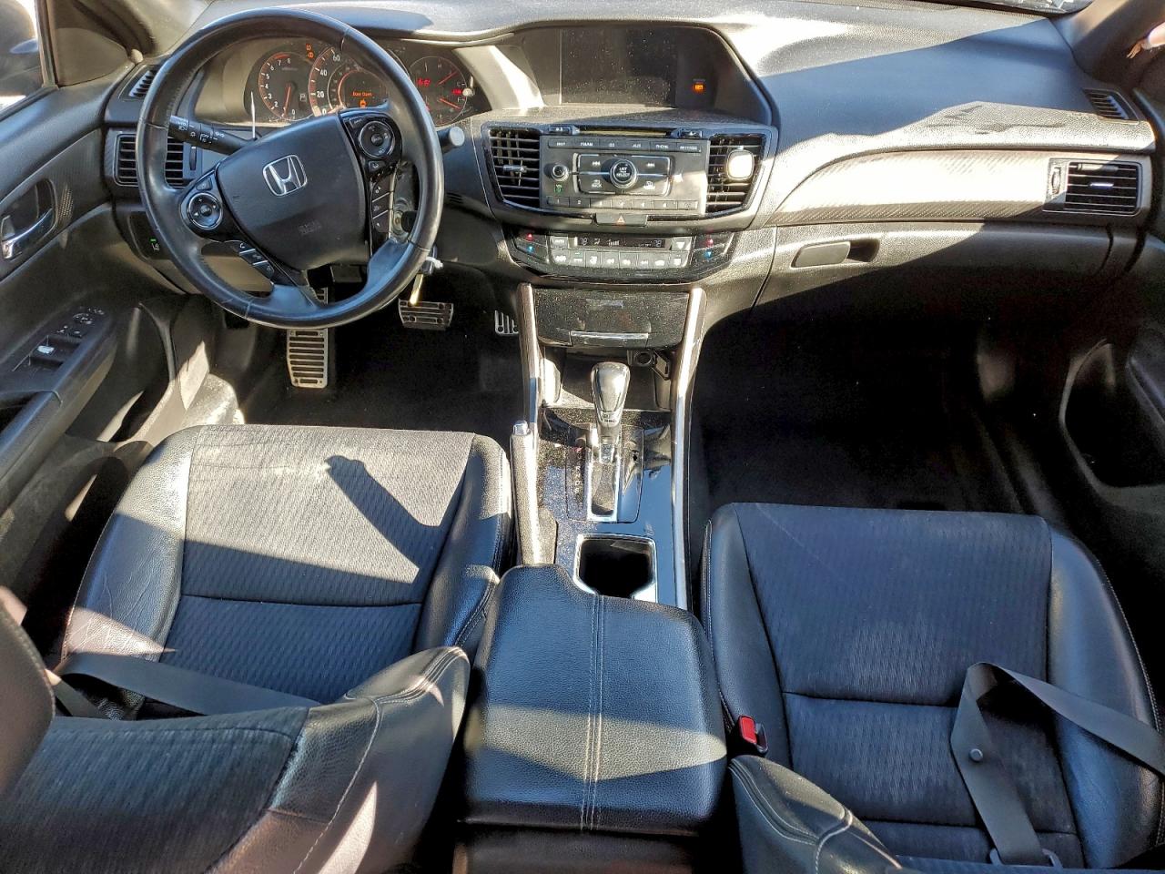 2016 HONDA ACCORD SPORT photo 15