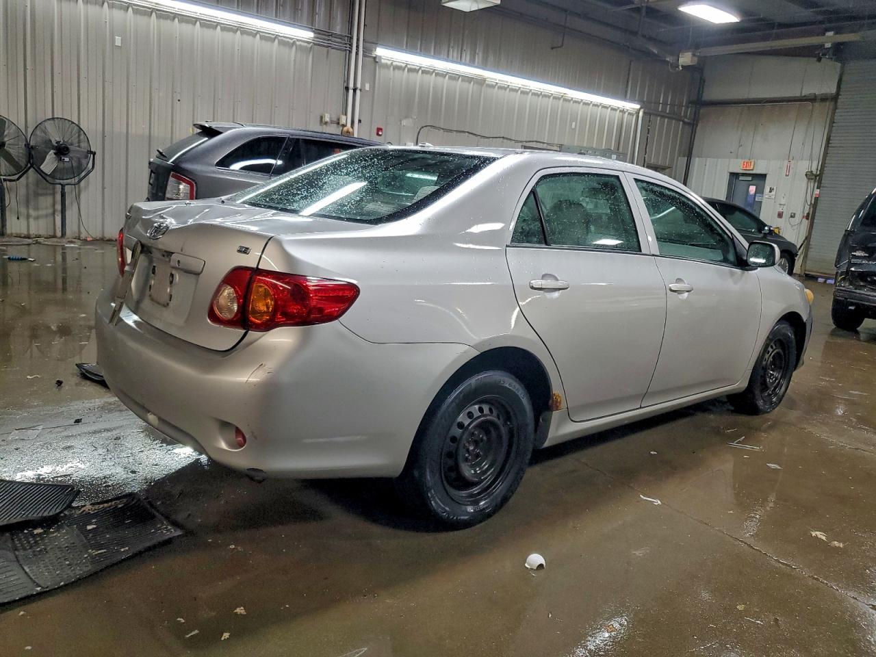 2009 TOYOTA COROLLA LE photo 3