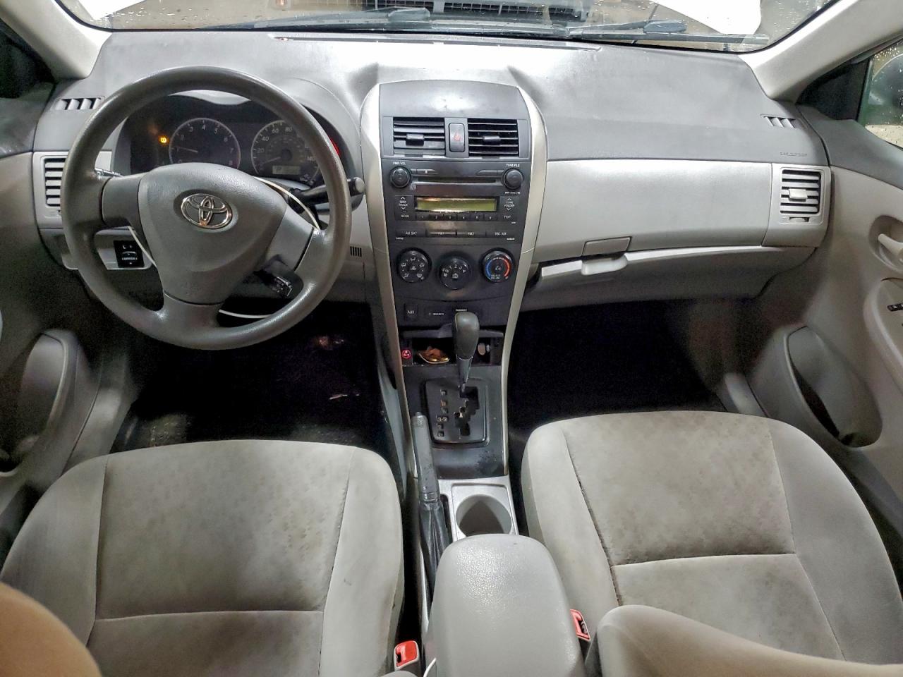 2009 TOYOTA COROLLA LE photo 8