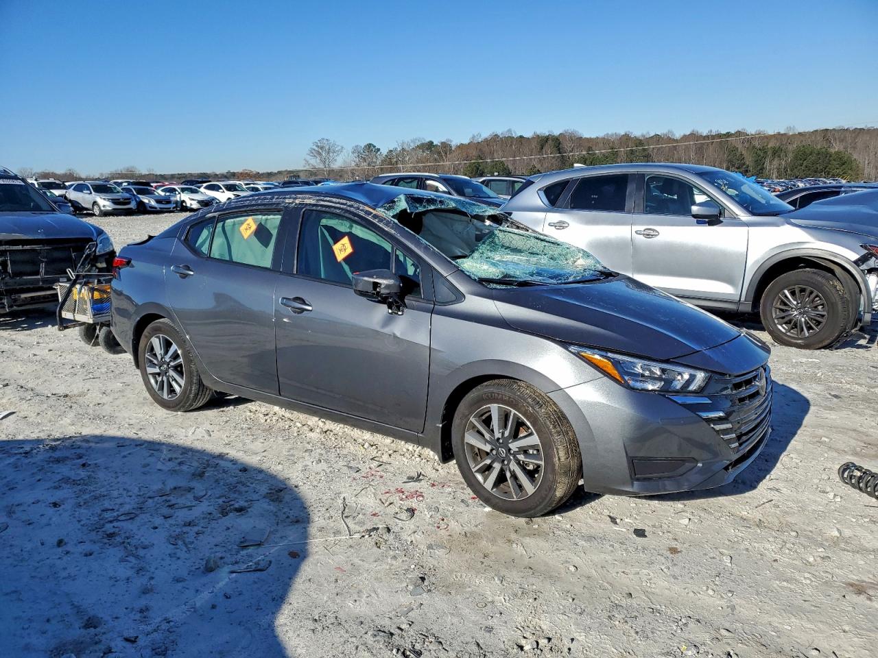 2025 NISSAN VERSA SV photo 4