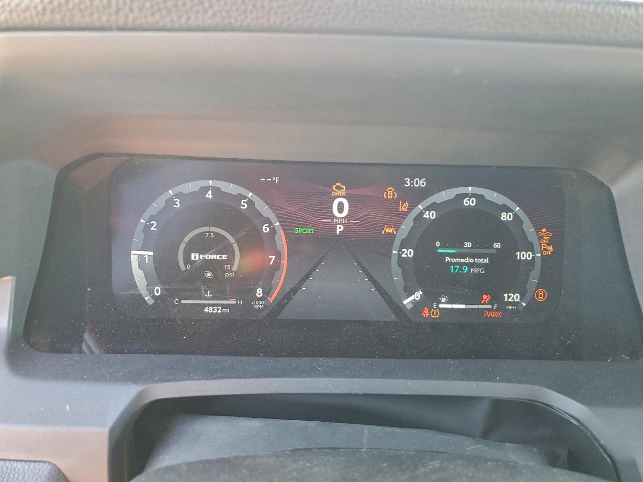 2024 TOYOTA TACOMA DOUBLE CAB photo 9