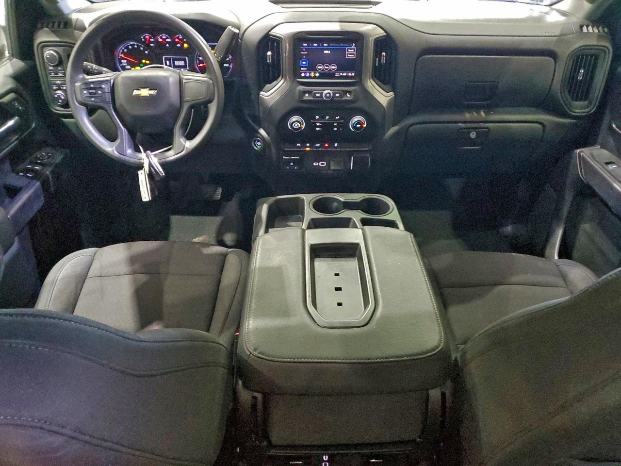 2024 CHEVROLET SILVERADO K1500 CUSTOM photo 8