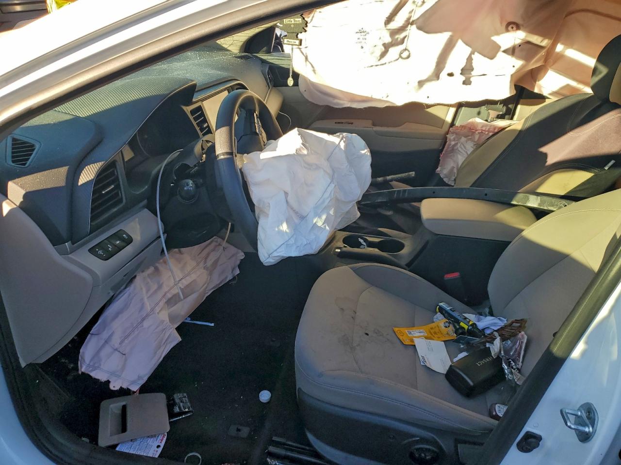 2019 HYUNDAI ELANTRA SEL photo 19