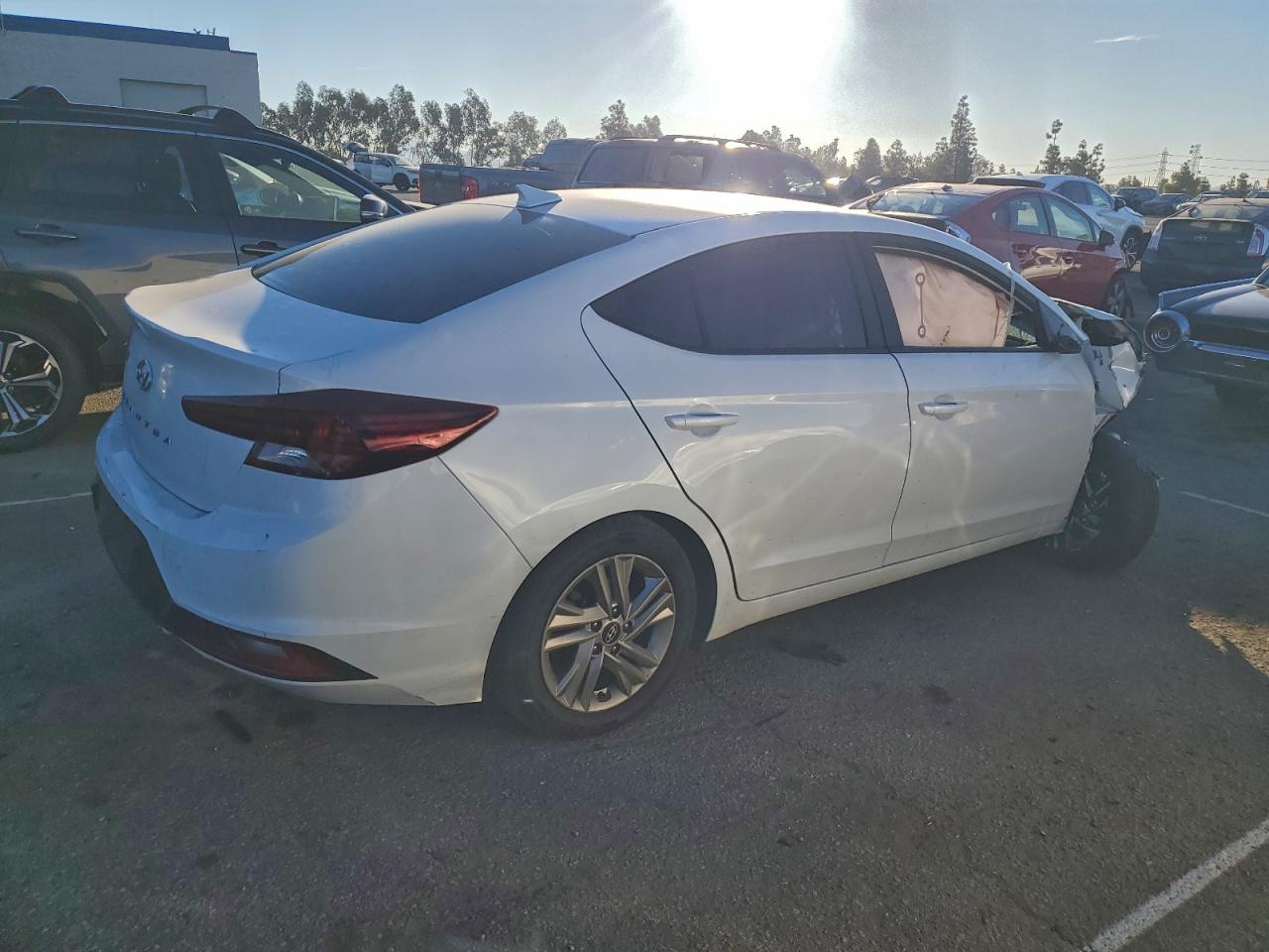 2019 HYUNDAI ELANTRA SEL photo 7