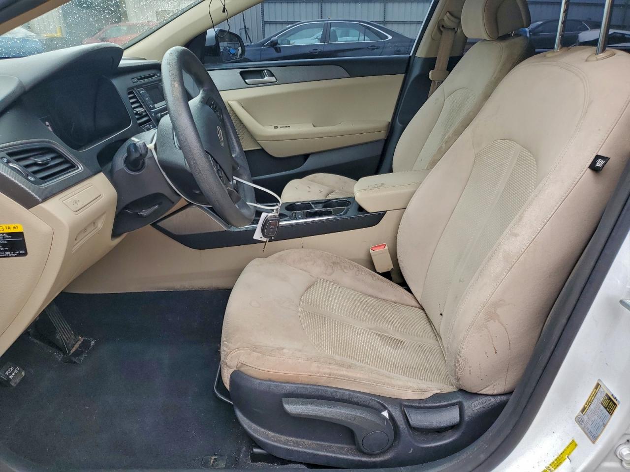 2015 HYUNDAI SONATA SE photo 13