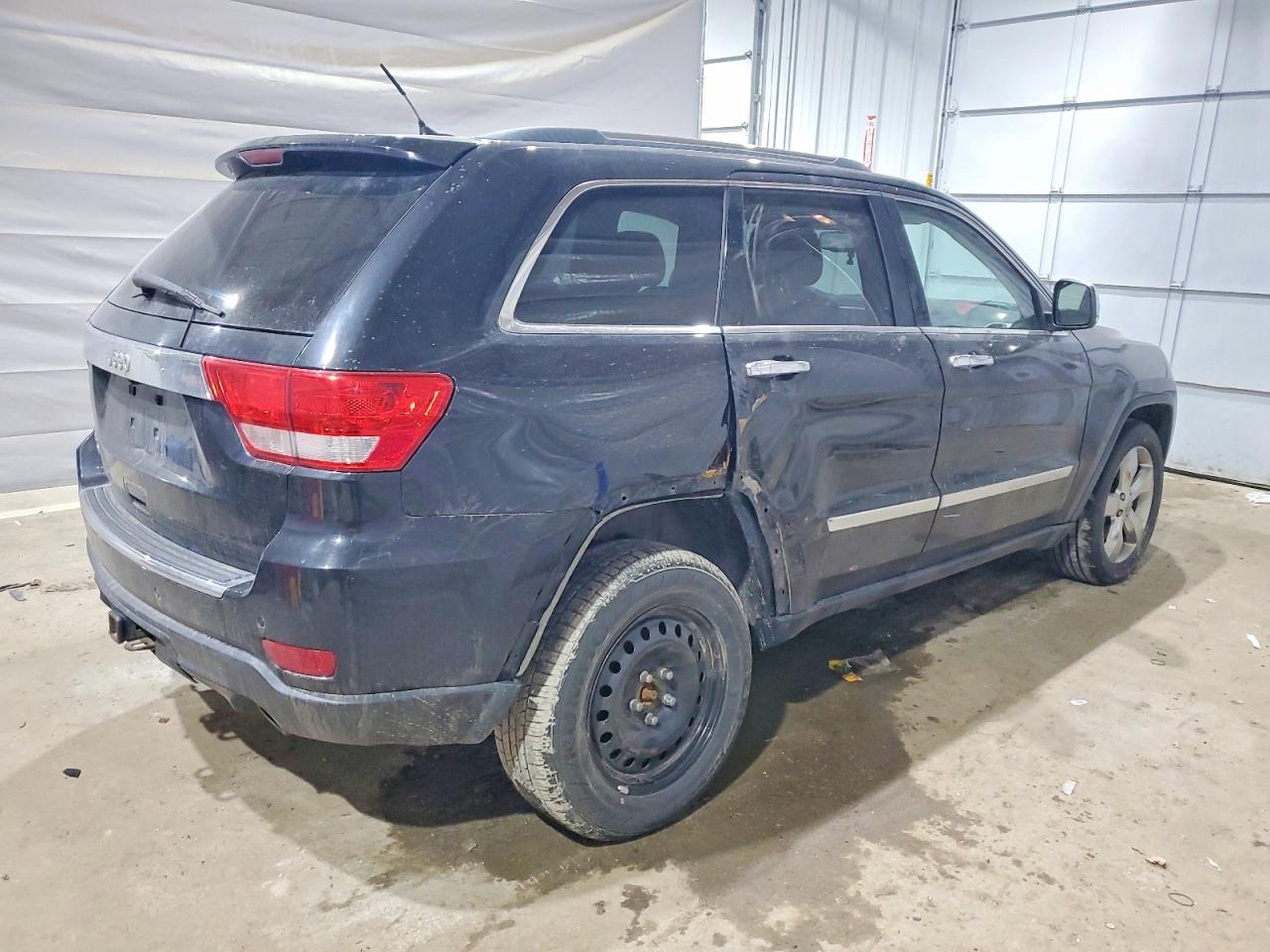 2012 JEEP GRAND CHEROKEE OVERLAND photo 5