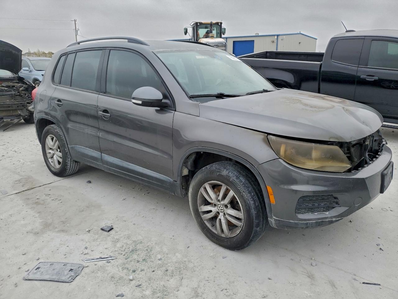 2016 VOLKSWAGEN TIGUAN S photo 13