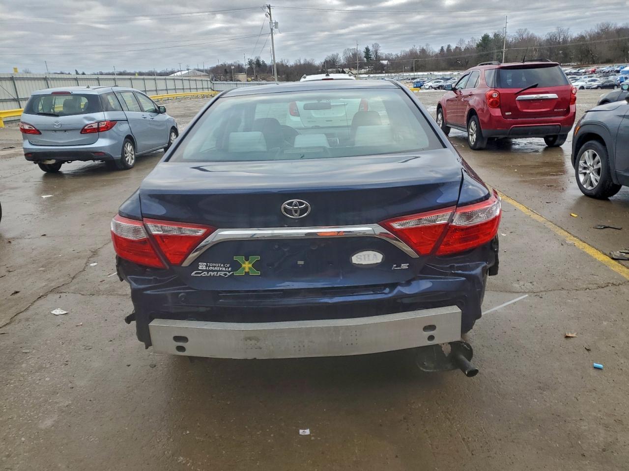 2017 TOYOTA CAMRY LE photo 6