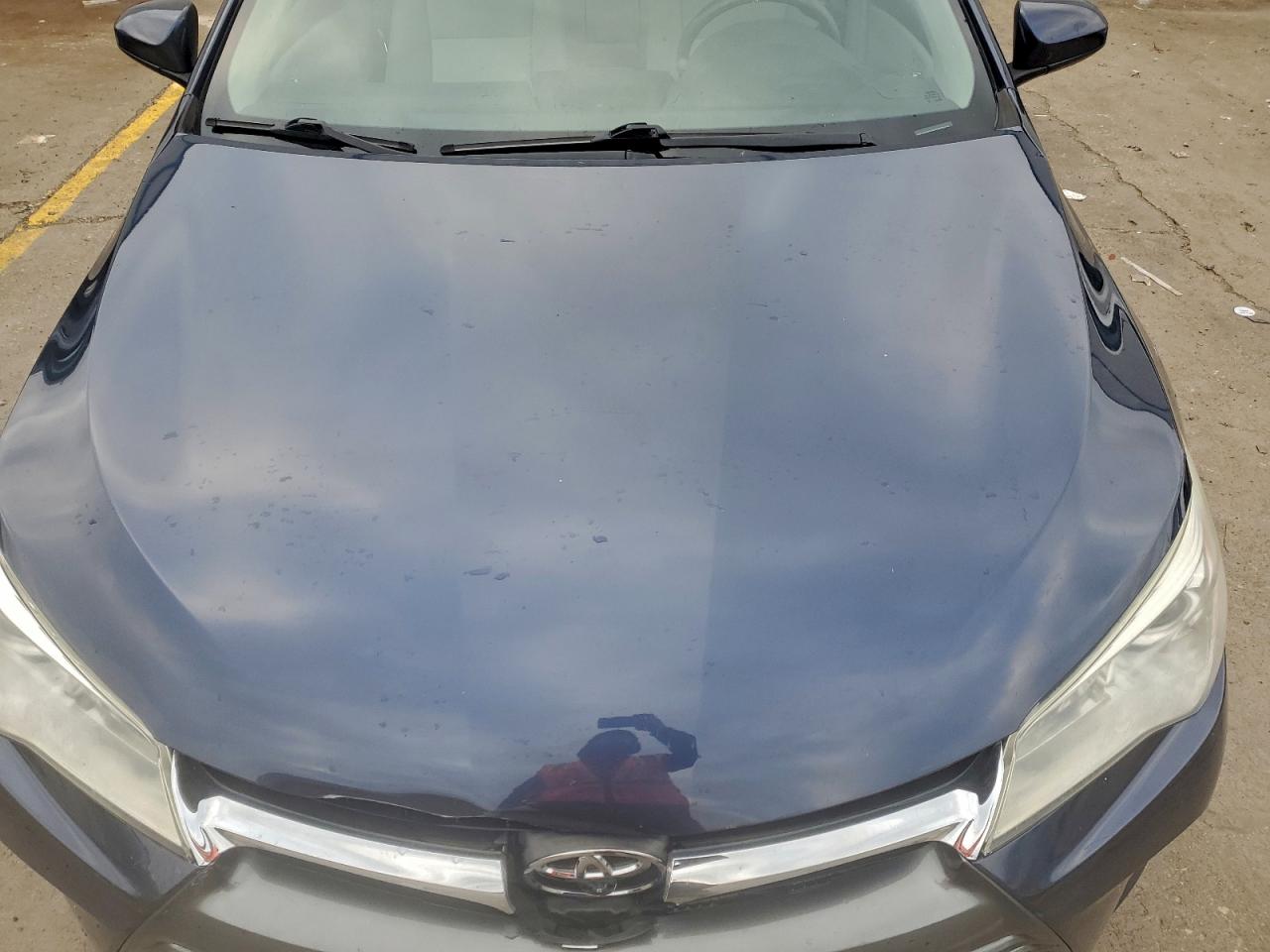 2017 TOYOTA CAMRY LE photo 11