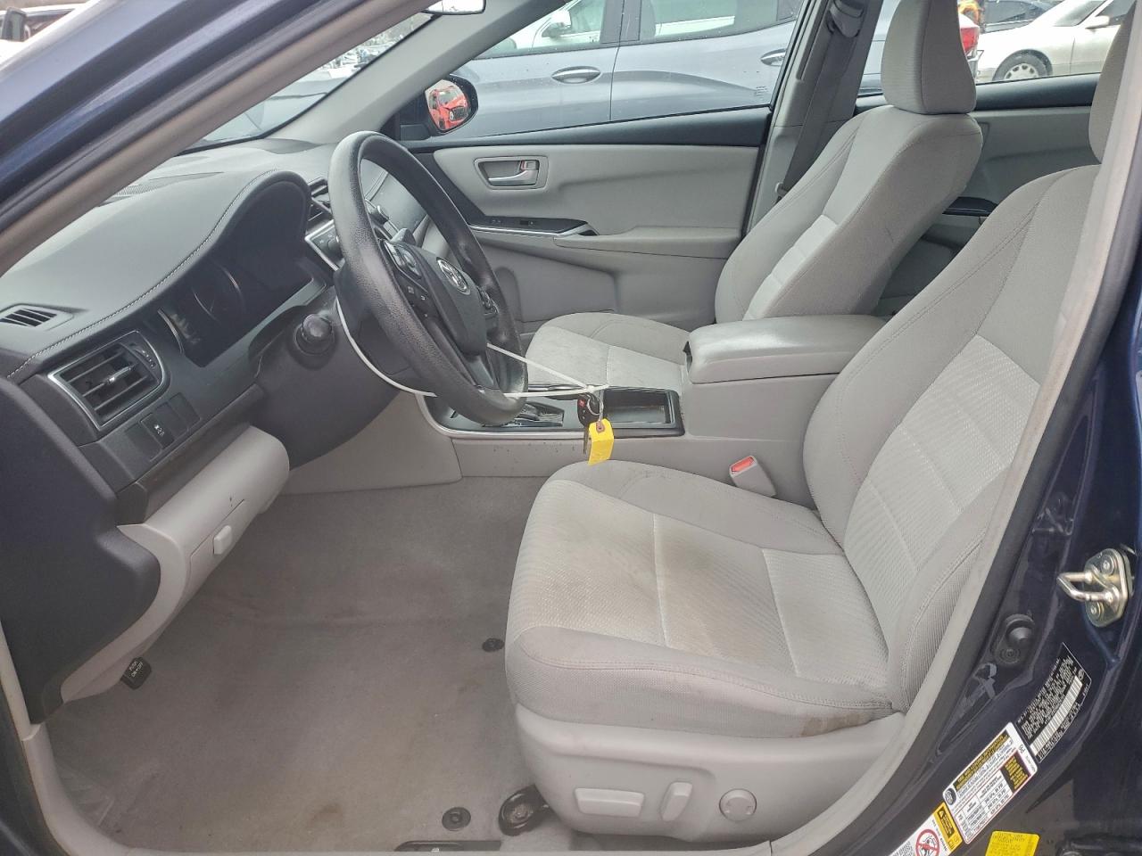 2017 TOYOTA CAMRY LE photo 7