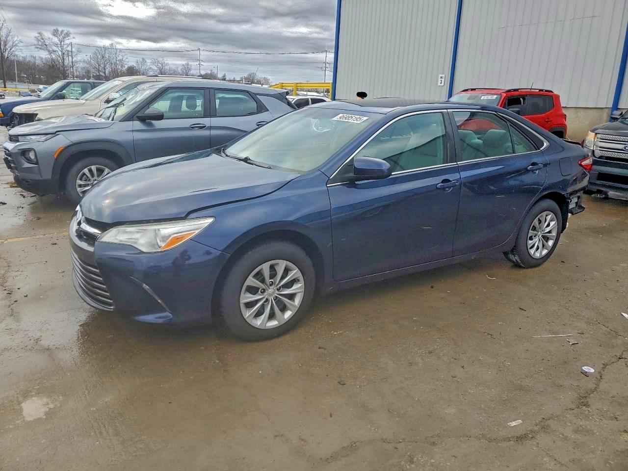 2017 TOYOTA CAMRY