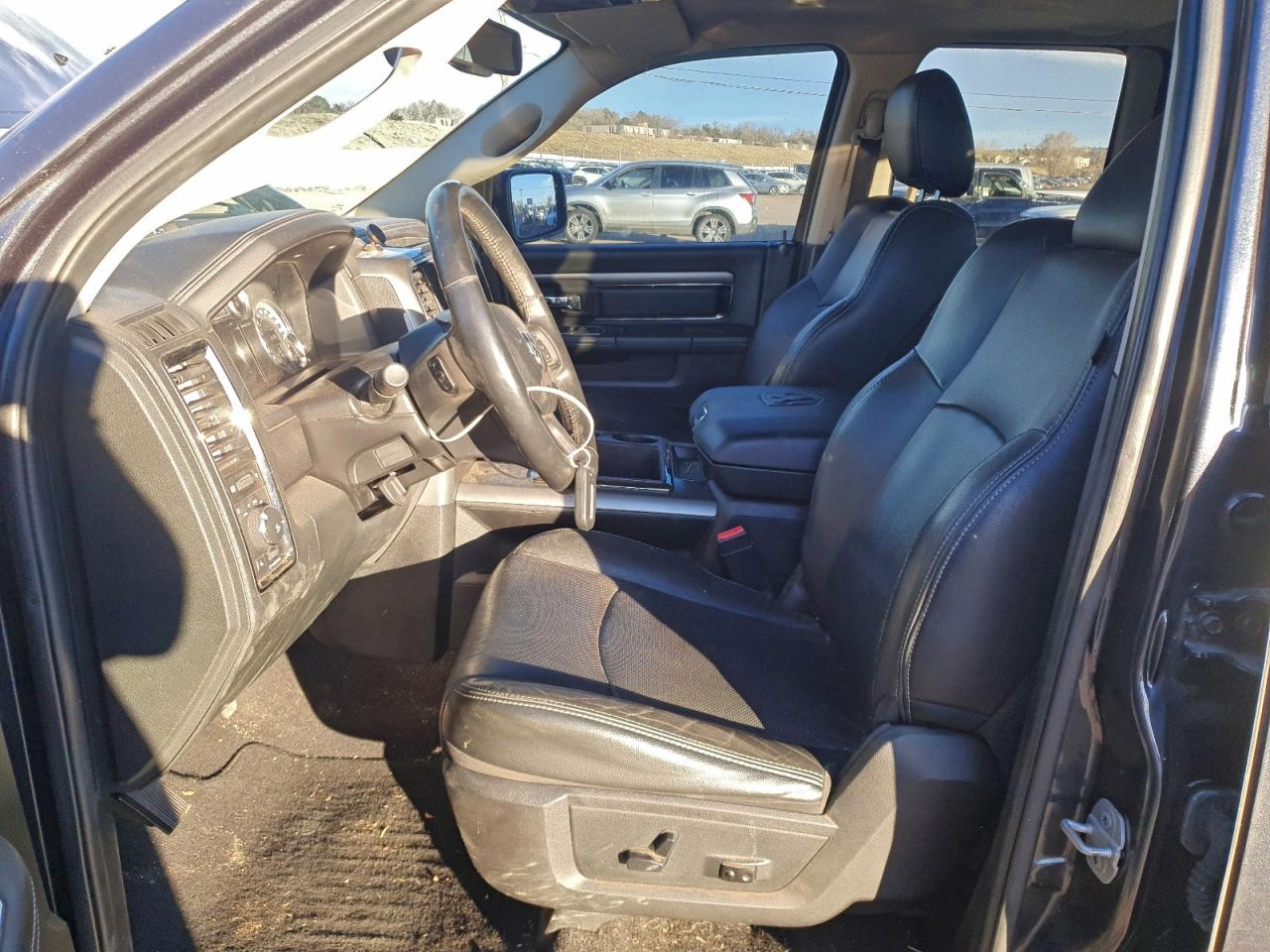 2015 RAM 1500 SPORT photo 7