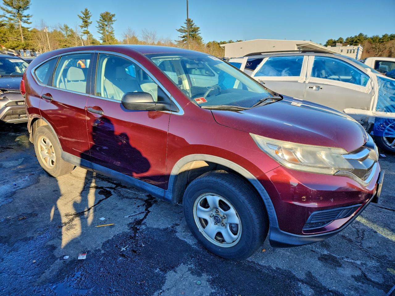 2015 HONDA CR-V LX photo 4