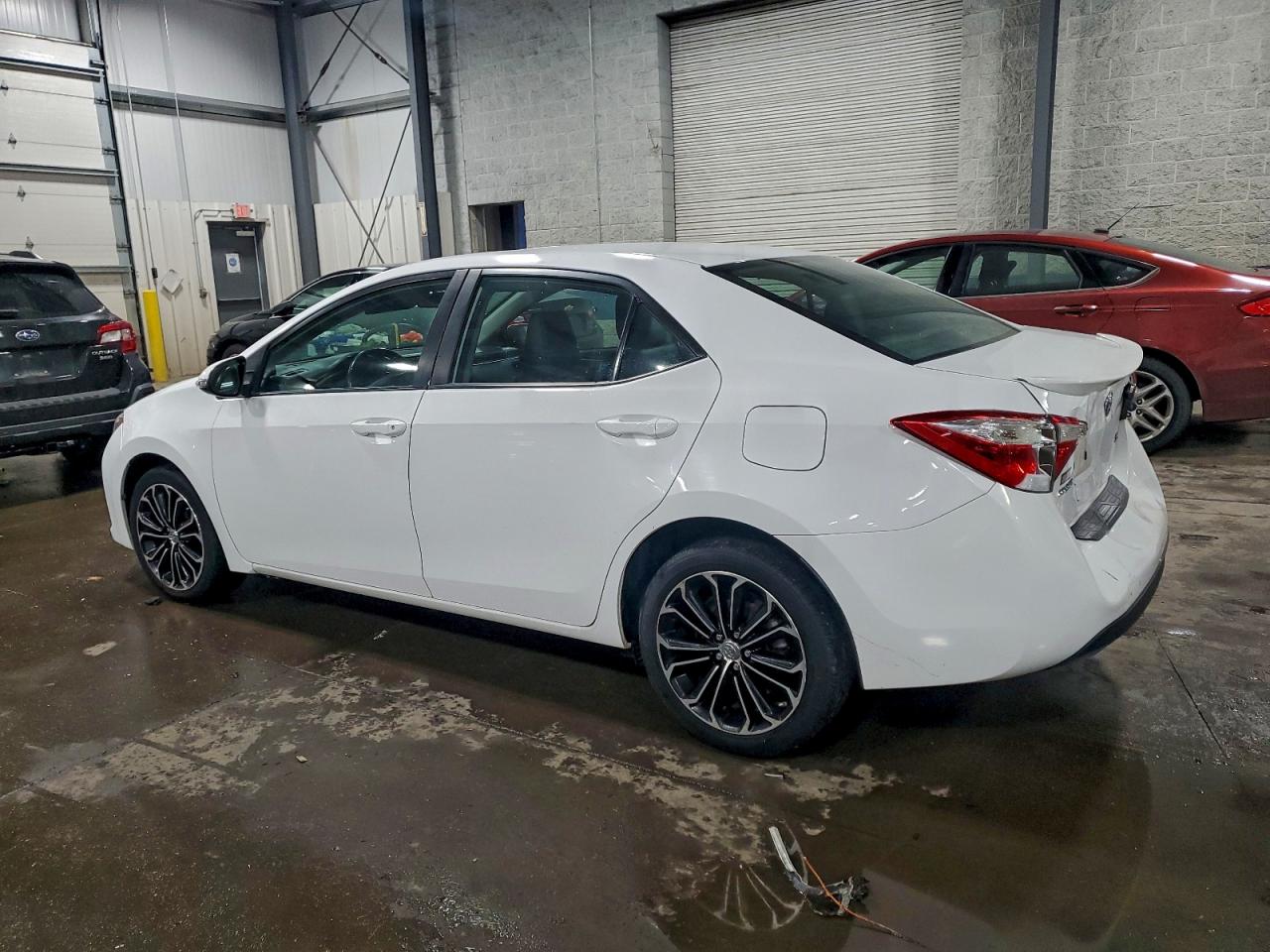 2014 TOYOTA COROLLA L photo 2