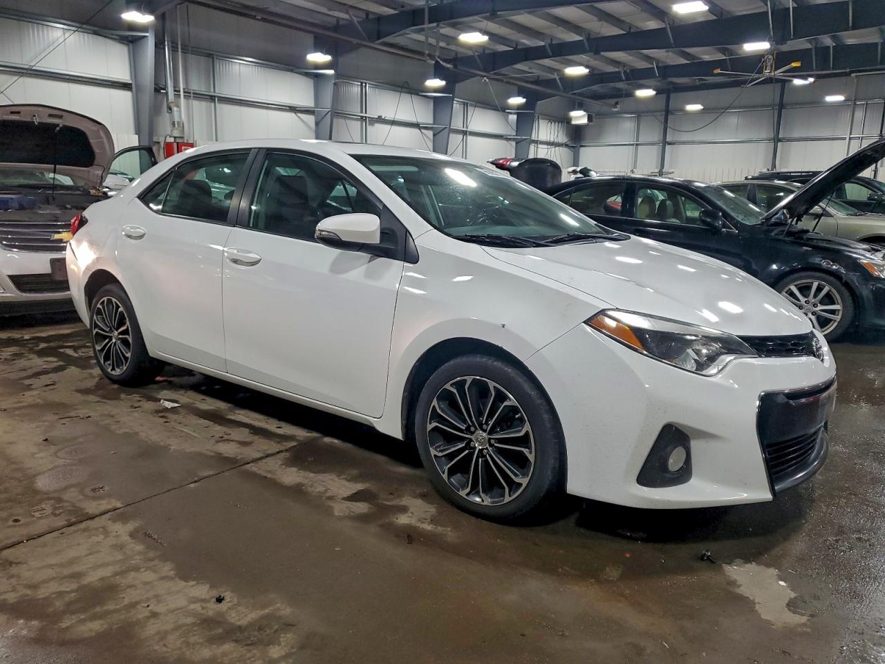 2014 TOYOTA COROLLA L photo 4